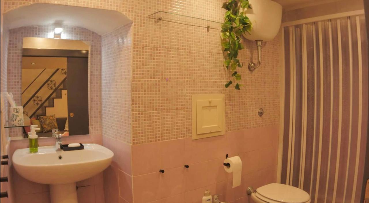 شقة Casina A Pizzofalcone 93 نابولي المظهر الخارجي الصورة